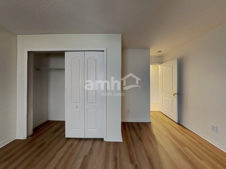 Building Photo - 732 Berry Bramble Dr