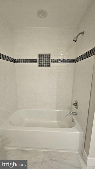 Building Photo - 43 Bennett Ave