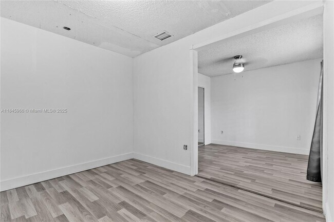 Building Photo - 13847 SW 157th Terrace