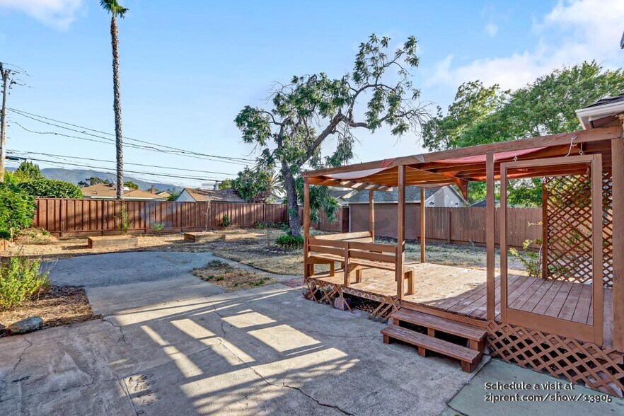 Building Photo - 15146 Herring Ave