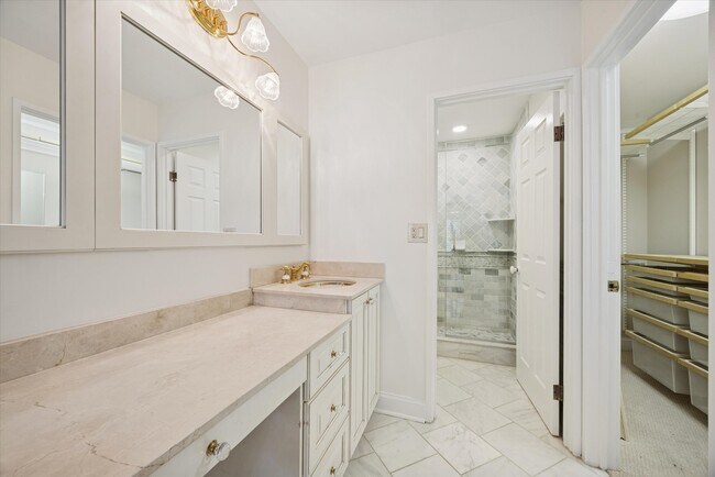 Building Photo - 801 79th St