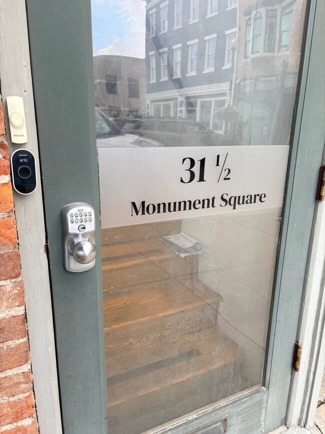 Building Photo - 31 Monument Sq