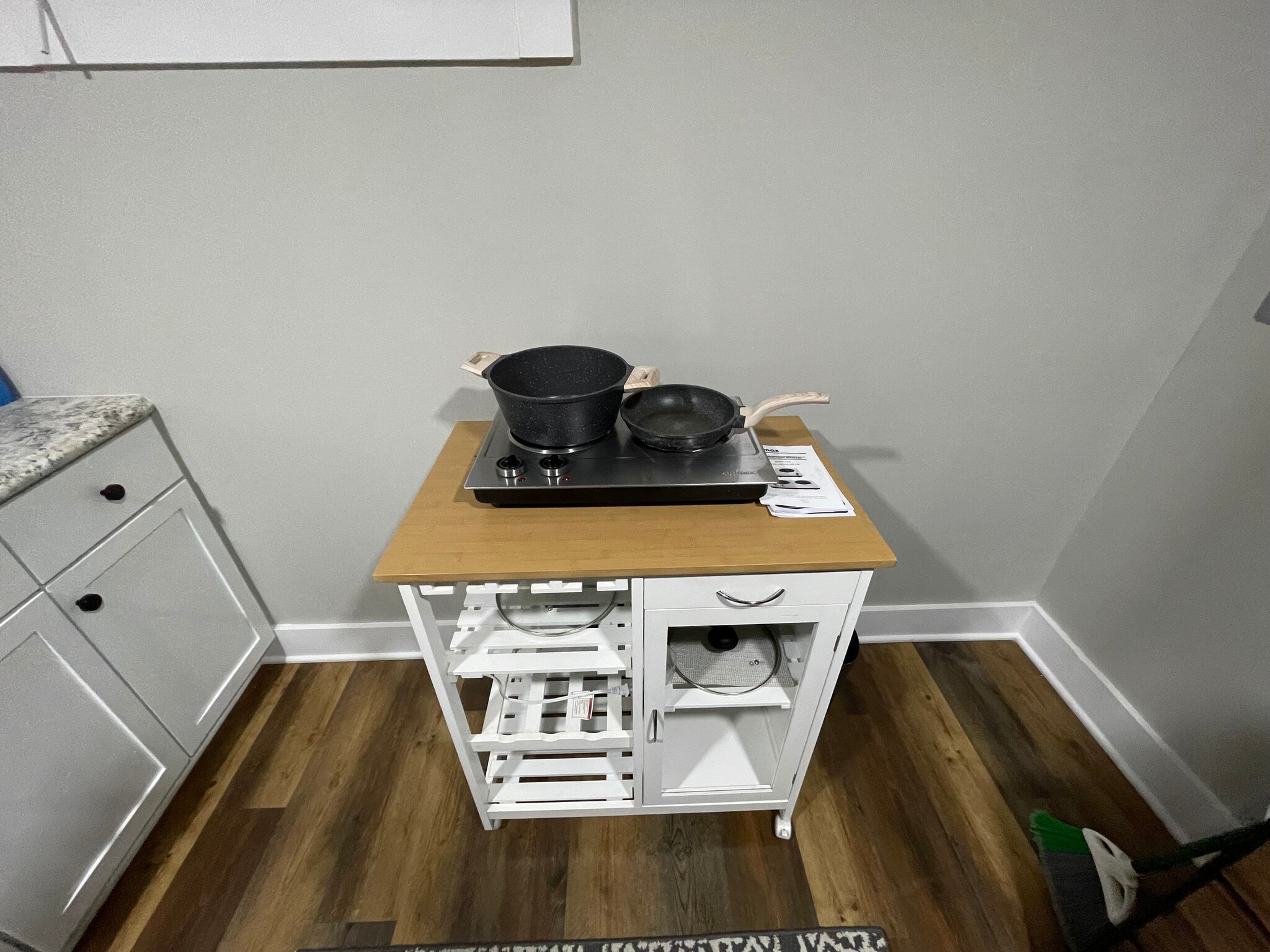 Cooking station - 1521 S Randolph St