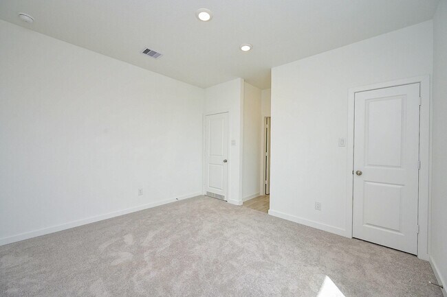 Building Photo - 26223 Yellow Sage Ln