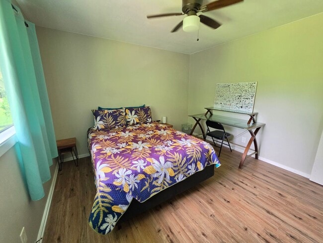 Building Photo - Available Now | Furnished 2BD/1BA Home in Hawaiian Paradise Park