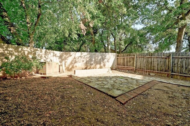 Building Photo - 2503 Howellwood Wy