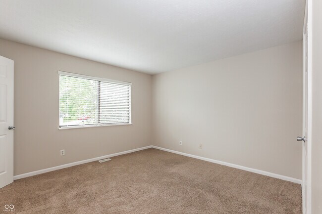 Building Photo - 5248 Telford Ct