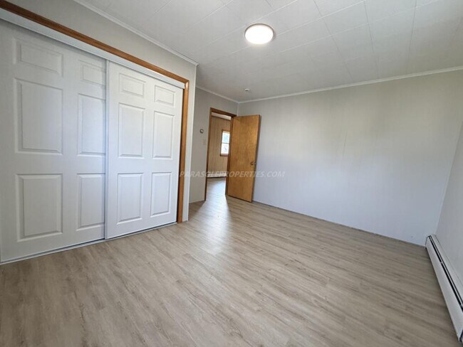 Building Photo - 1007 Stafford Ave