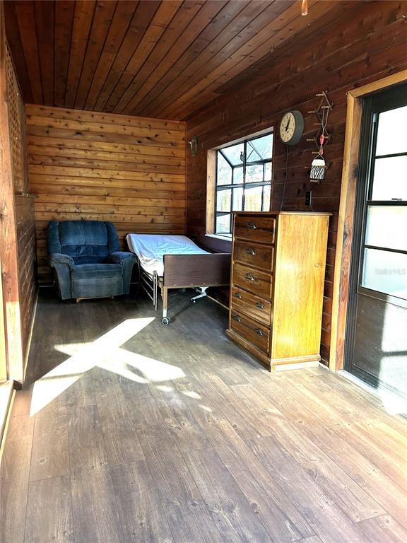 Building Photo - 3101 N Canal Dr