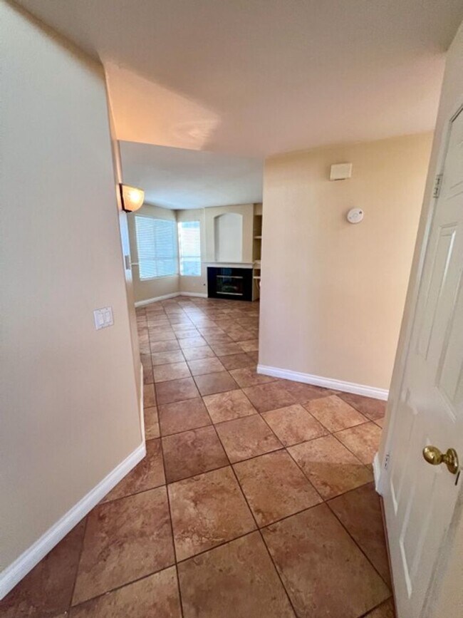 Building Photo - Wonderful 4 bedroom Temecula home for LEASE!