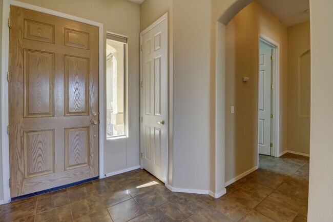 Building Photo - Granville Home for Rent!