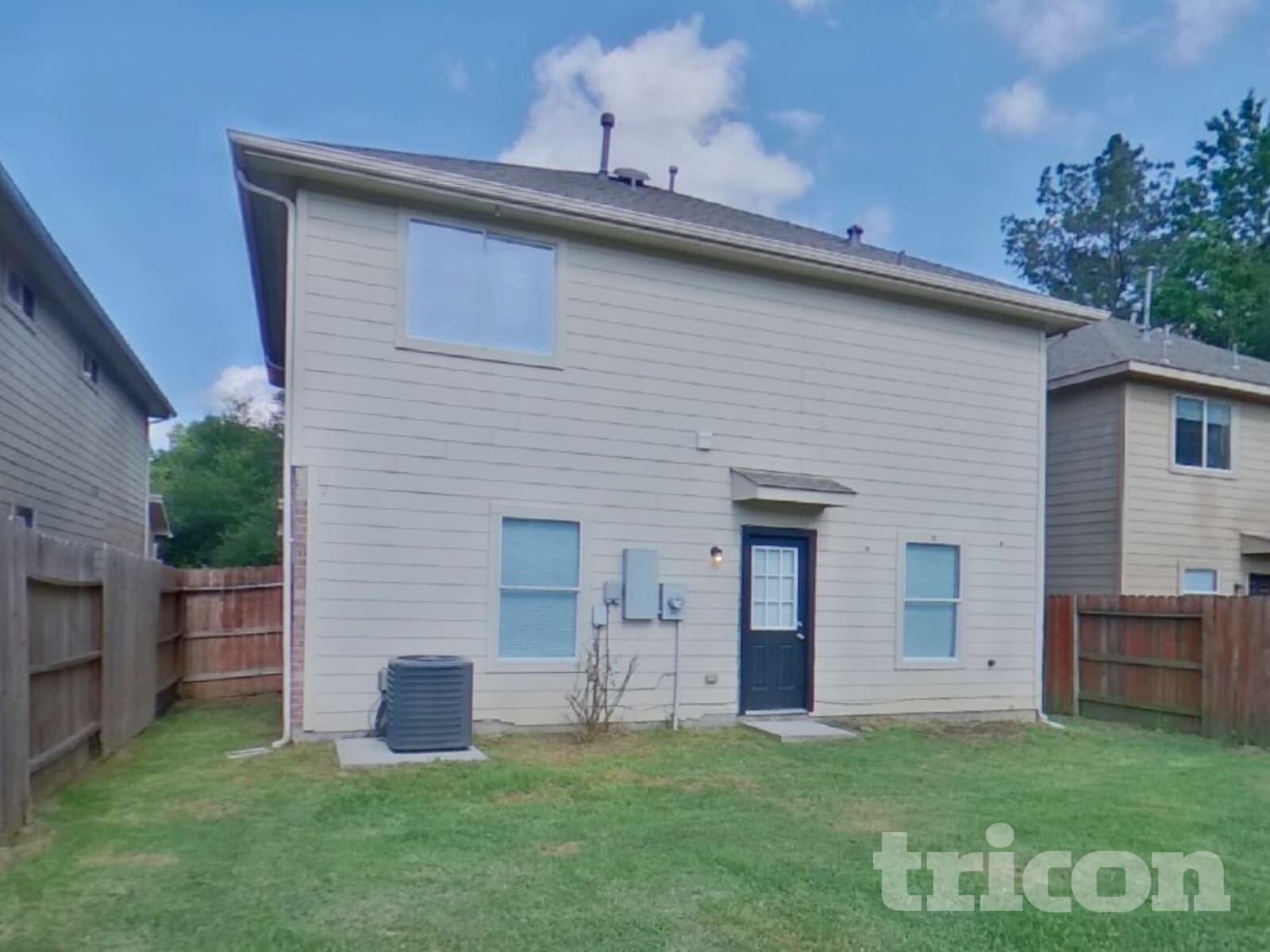 Building Photo - 33107 Cottonwood Bend