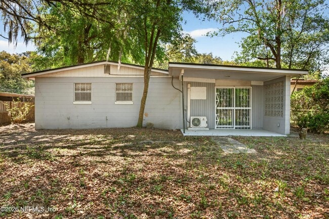 Building Photo - 6955 Miss Muffet Ln S