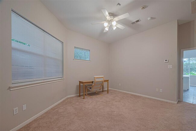 Building Photo - 11914 Ashmead Dr