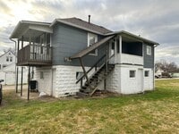 Building Photo - North End Garage Apartment