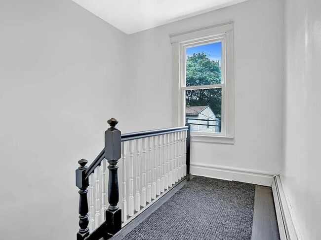 Building Photo - 49 Tichenor Terrace