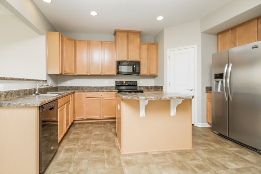 Building Photo - 2707 Candlewick Ct
