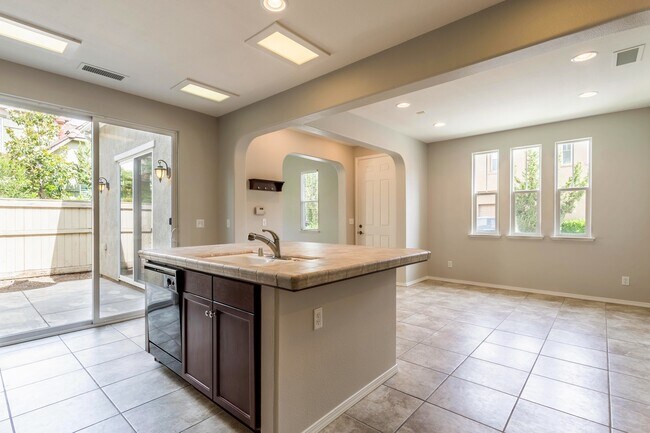 Building Photo - Harlan Ranch Home for Lease