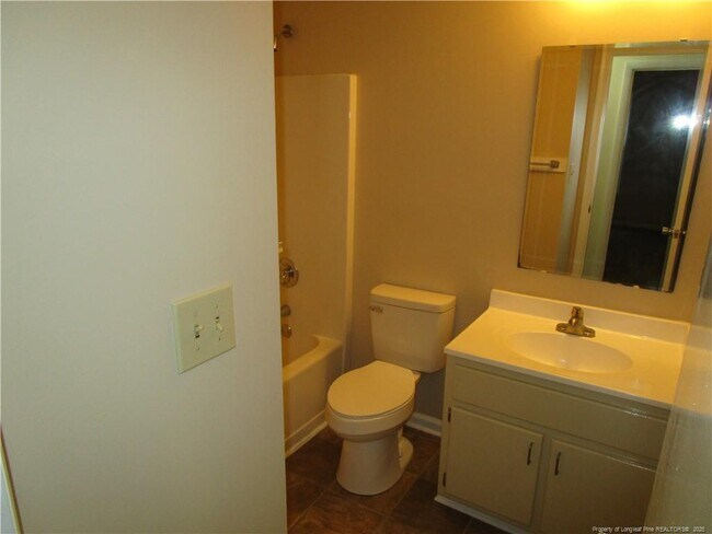 Building Photo - 2122 Constitution Dr