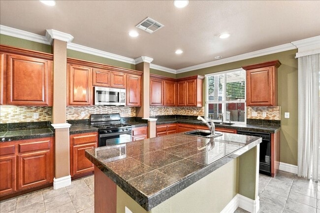 Building Photo - 9351 Palmerson Dr