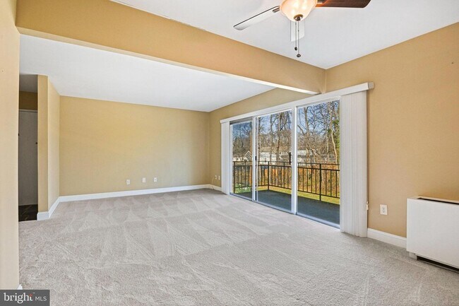 Building Photo - 4106 Mangalore Dr