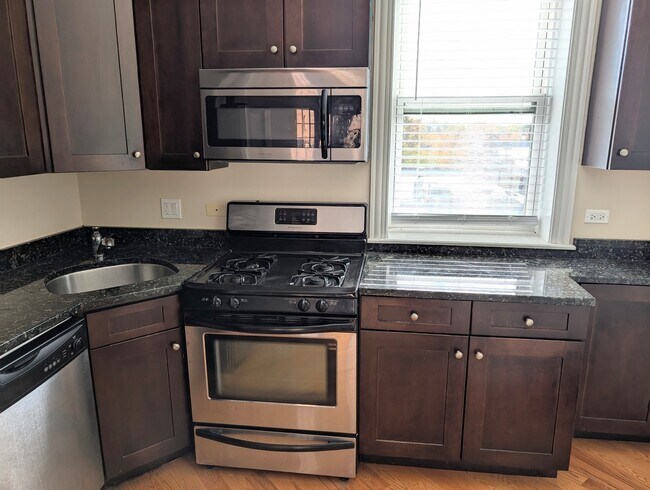 Building Photo - 4014 N Central Park Ave