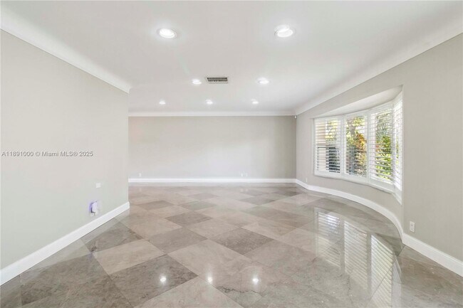 Building Photo - 2770 NE 8th Ct