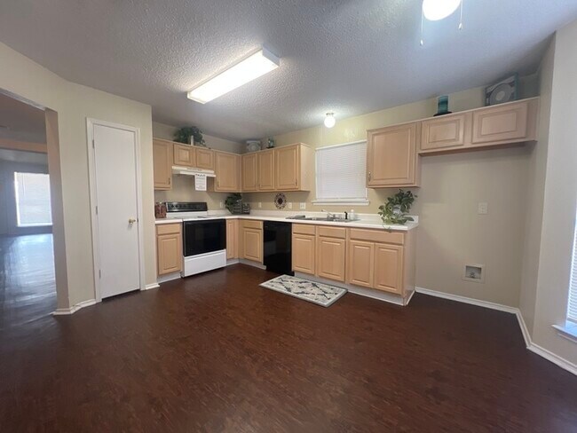 Building Photo - COZY 3/2/2 Fort Worth Home