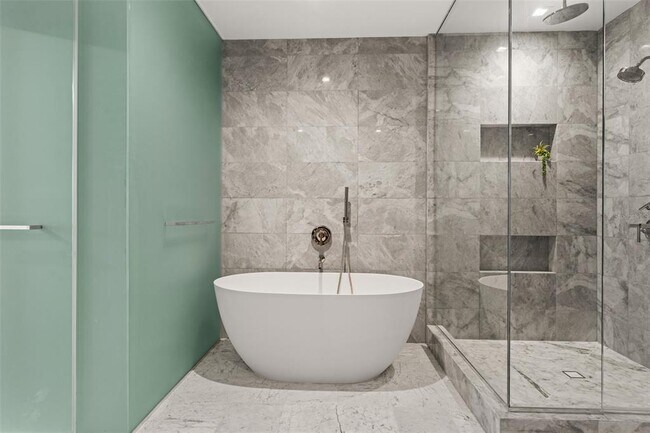 Building Photo - 3015 S Ysabella Ave