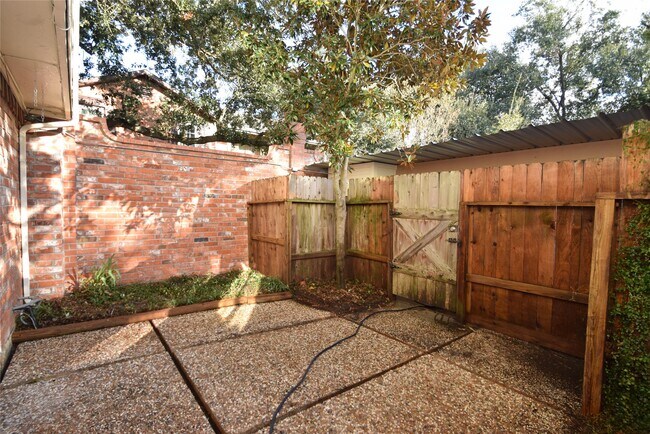 Building Photo - 14239 Misty Meadow Ln