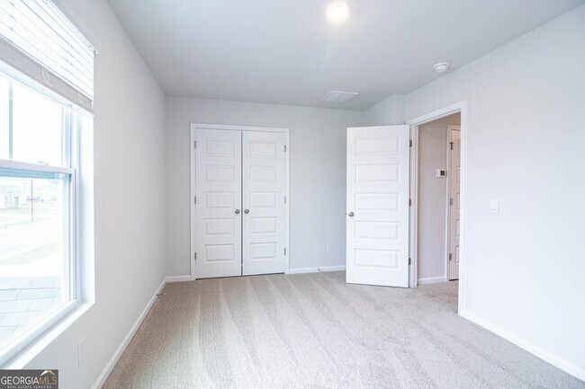 Building Photo - 495 Coconut Dr