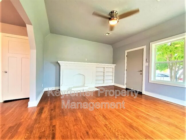 Building Photo - 116-118 NW 31st St