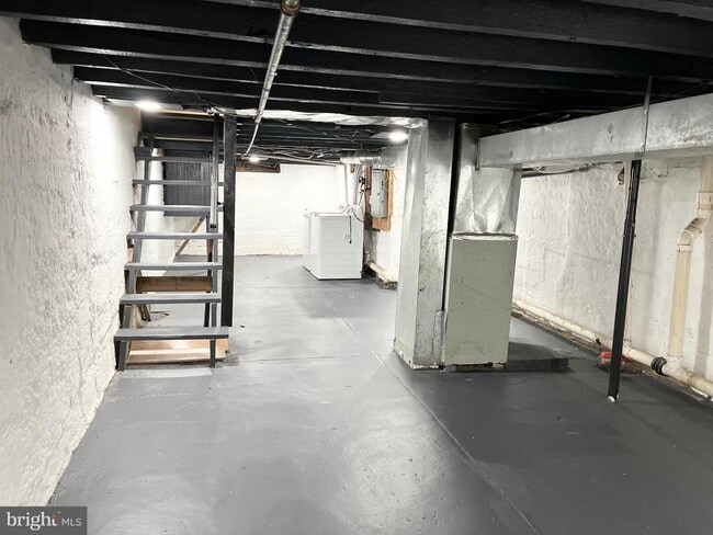 Building Photo - 1518 S Marston St