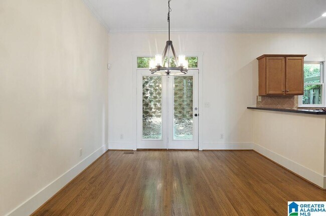 Building Photo - 2081 Eagle Ridge Dr