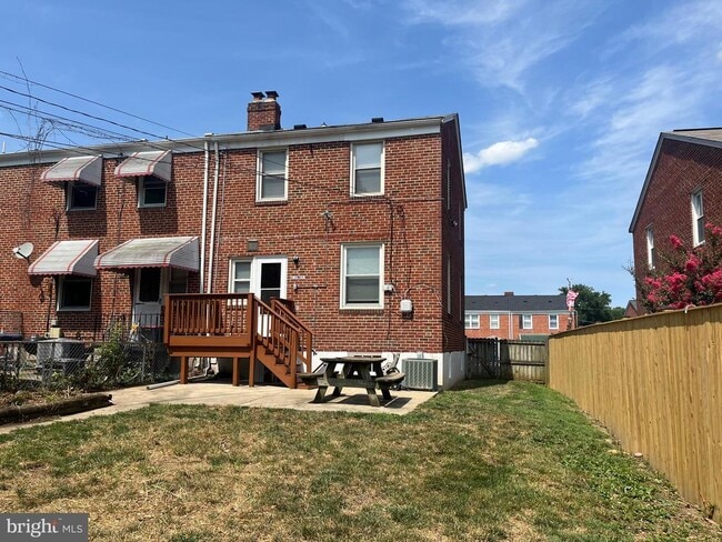 Building Photo - 210 Cherrydell Rd