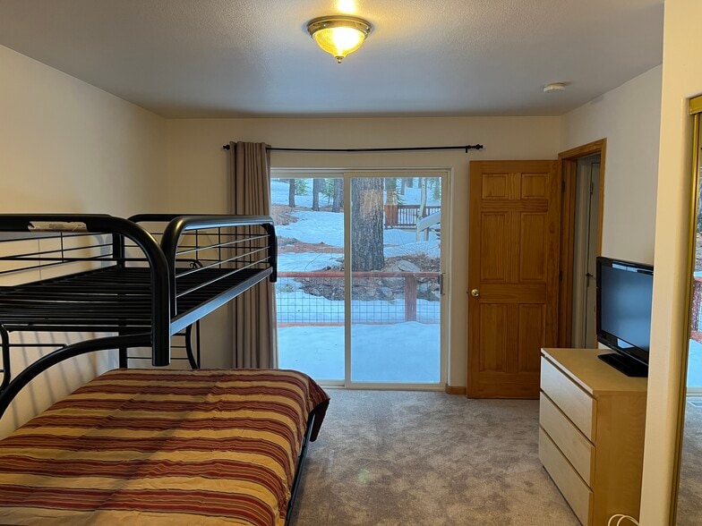 Building Photo - 12471 Northwoods Blvd.