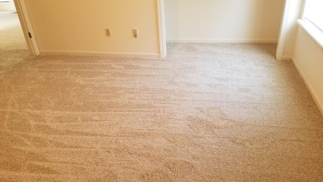 Building Photo - Available from May 15th.  2 Bedroom home with garage. Great Area and Location!