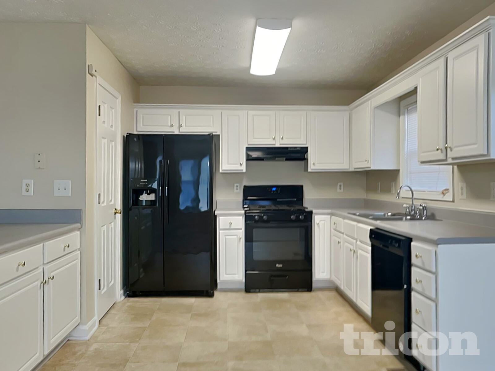 Building Photo - 4408 Lamar Dr