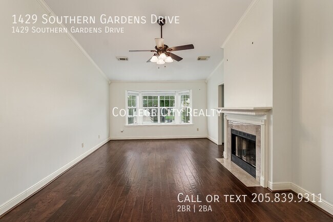 Building Photo - 1429 Southern Gardens Dr