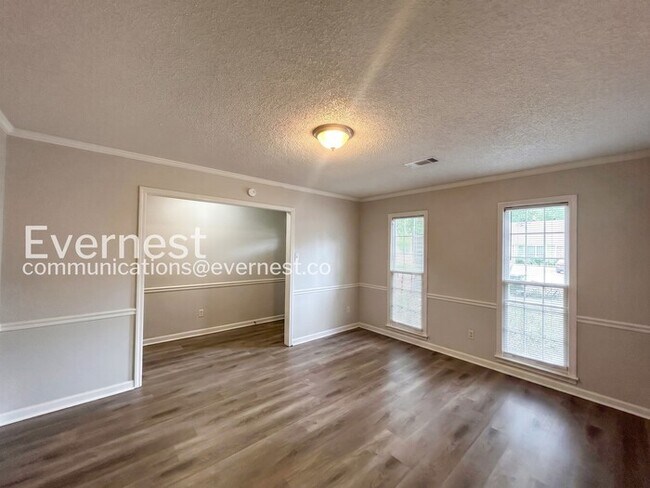 Building Photo - 4176 Chesapeake Way