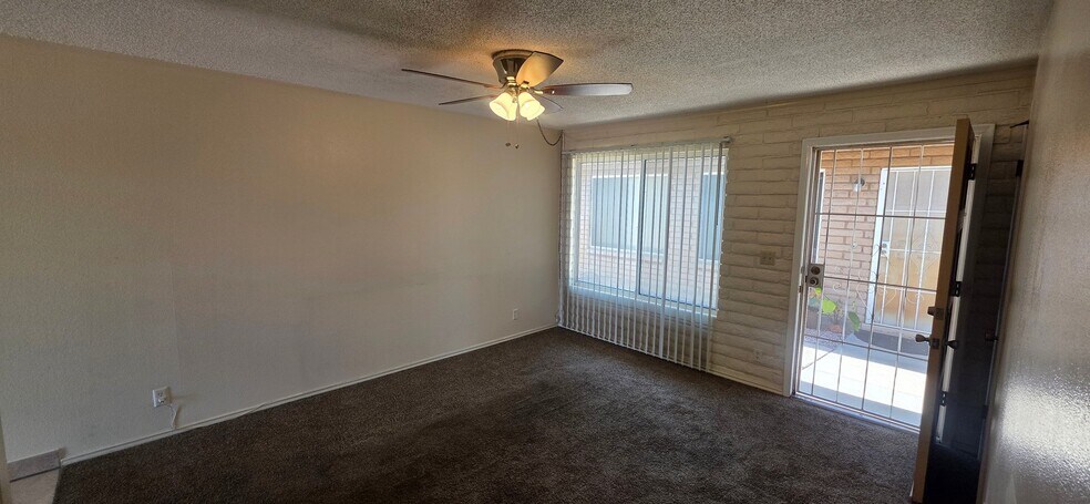 Building Photo - 24 N Mesa Dr