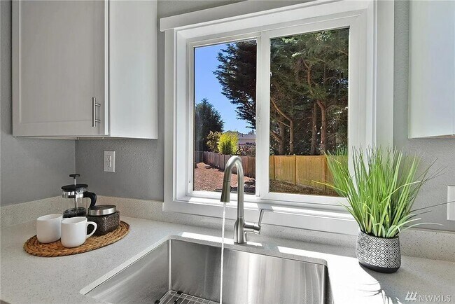 Building Photo - 19226 Filbert Rd