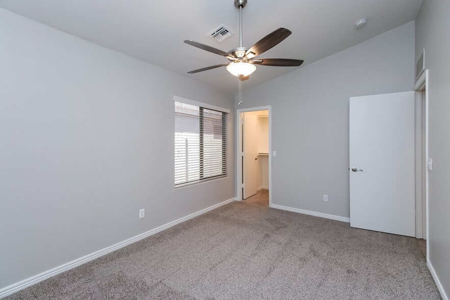 Building Photo - 3688 W Yellow Peak Dr