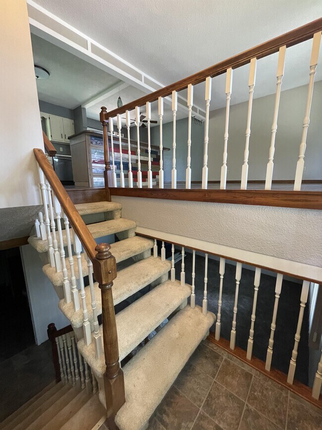 Building Photo - 964 Patricia Ann Dr