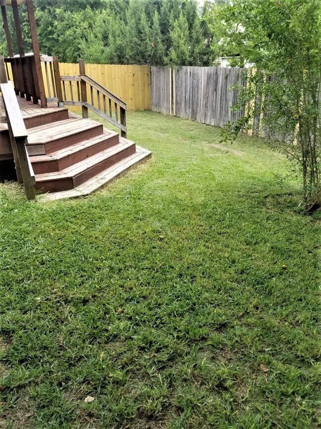 Building Photo - 11212 Forest Pass Ct