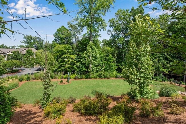 Building Photo - 400 Renwood Trl