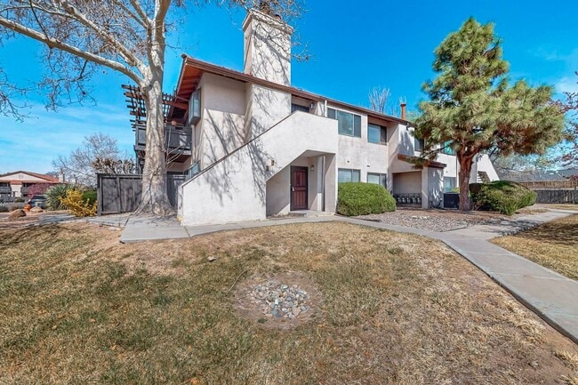 Building Photo - NE well located  Two Bedroom Condo.