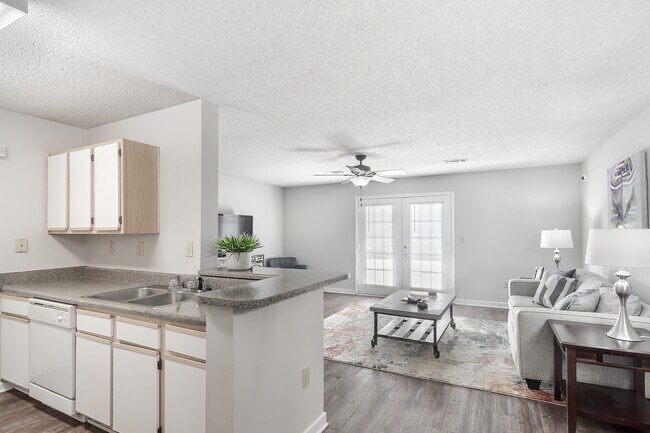 Building Photo - The Pointe Apartment Homes