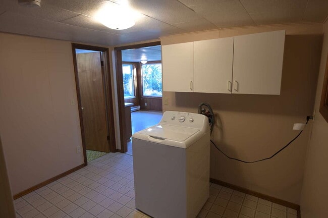 Building Photo - 2 bed 1 bath in a country setting