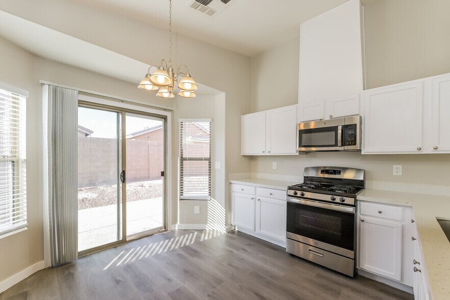 Building Photo - 6486 Coldwater Bay Dr